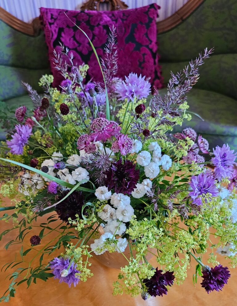 Faste oppdrag som blomsterdekoratør